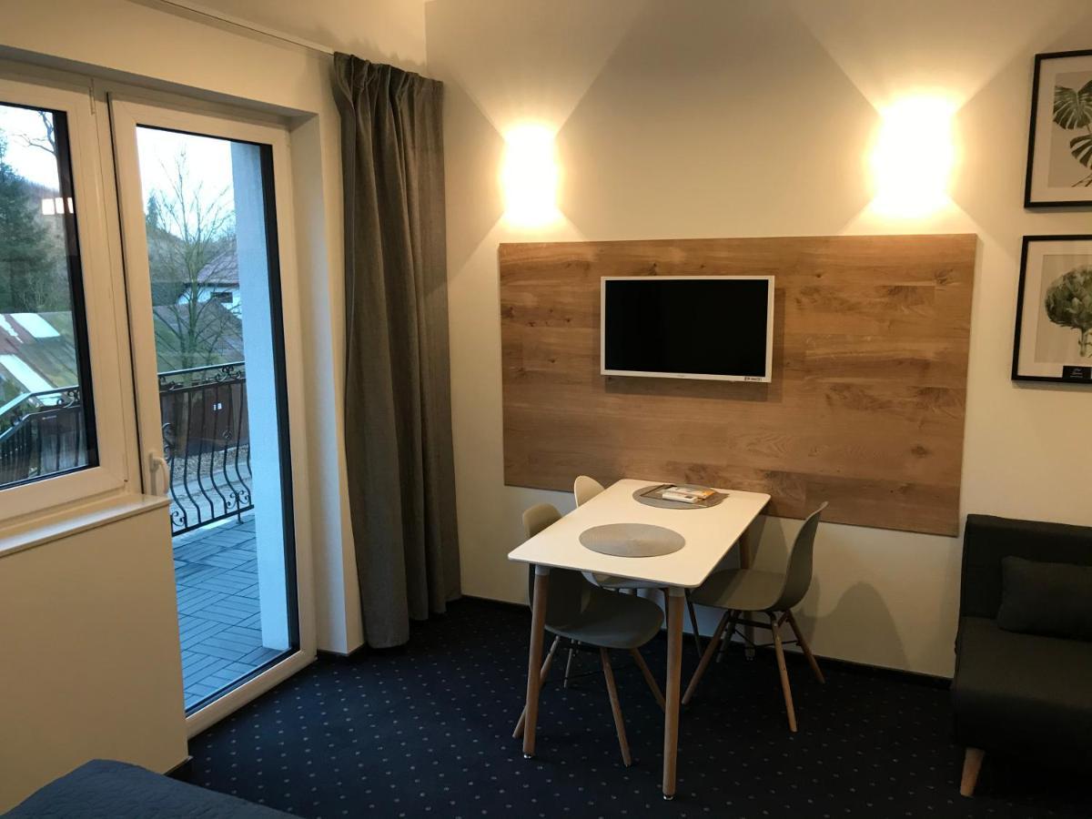 ינוביץ' Apartamenty Pod Zamkiem W Janowcu מראה חיצוני תמונה